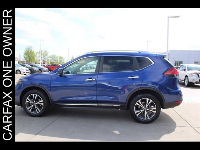 Used 2017 Nissan Rogue SL w/ SL Premium Package AWD/4WD image 4