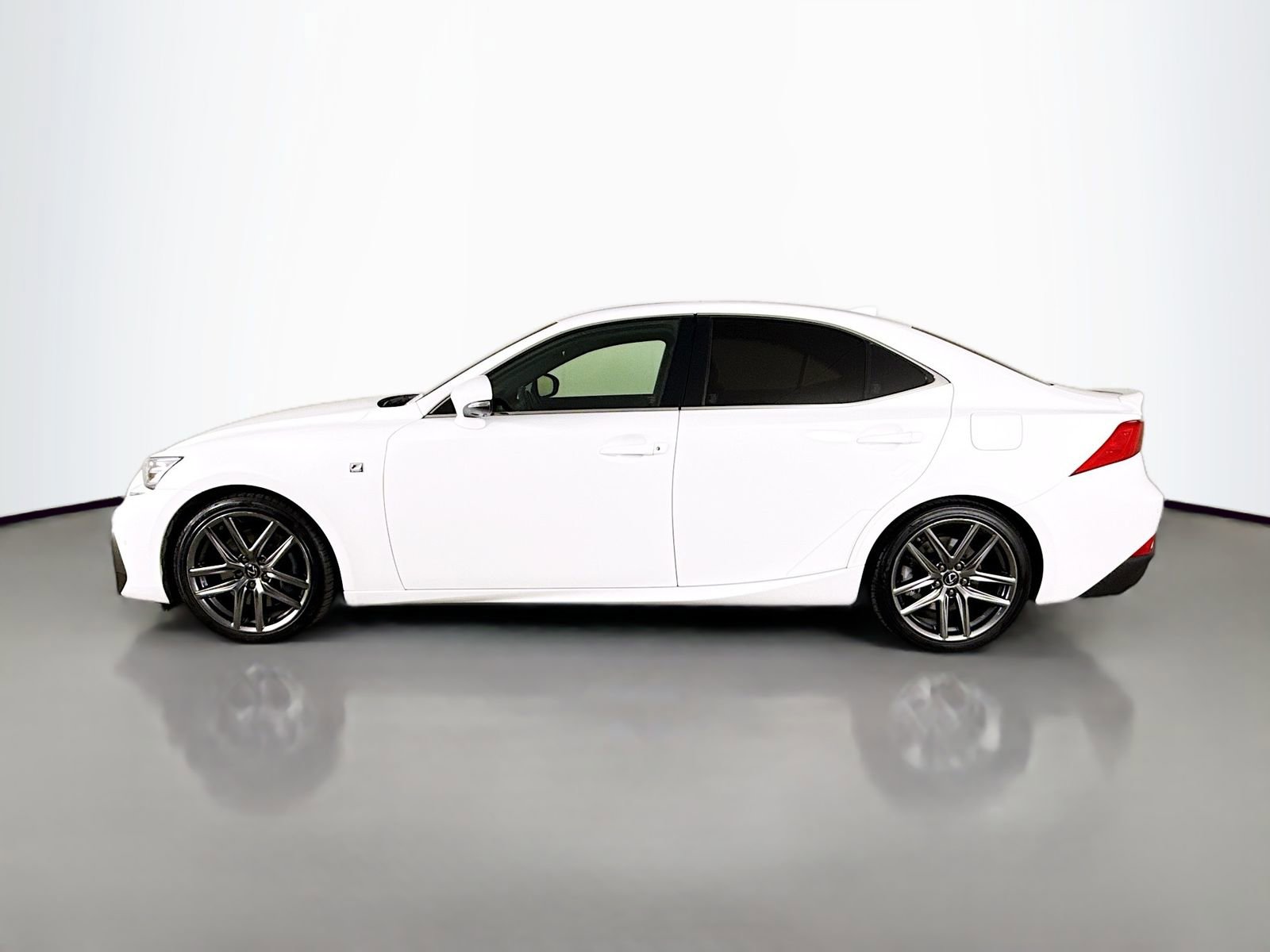 Used 2019 Lexus IS 300 F Sport w/ F Sport Package image 4