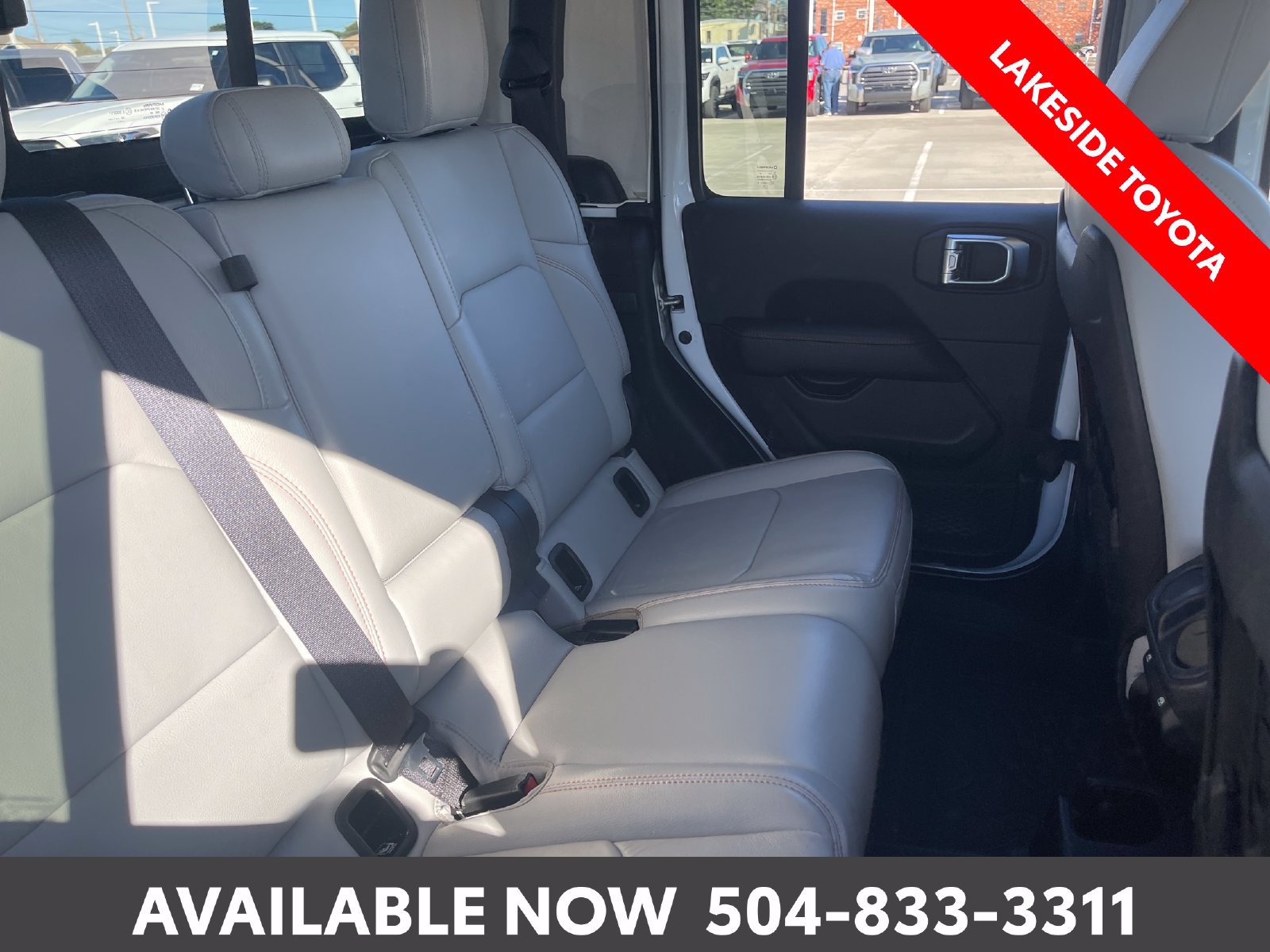 Used 2023 Jeep Gladiator Mojave w/ LED Lighting Group AWD/4WD image 18