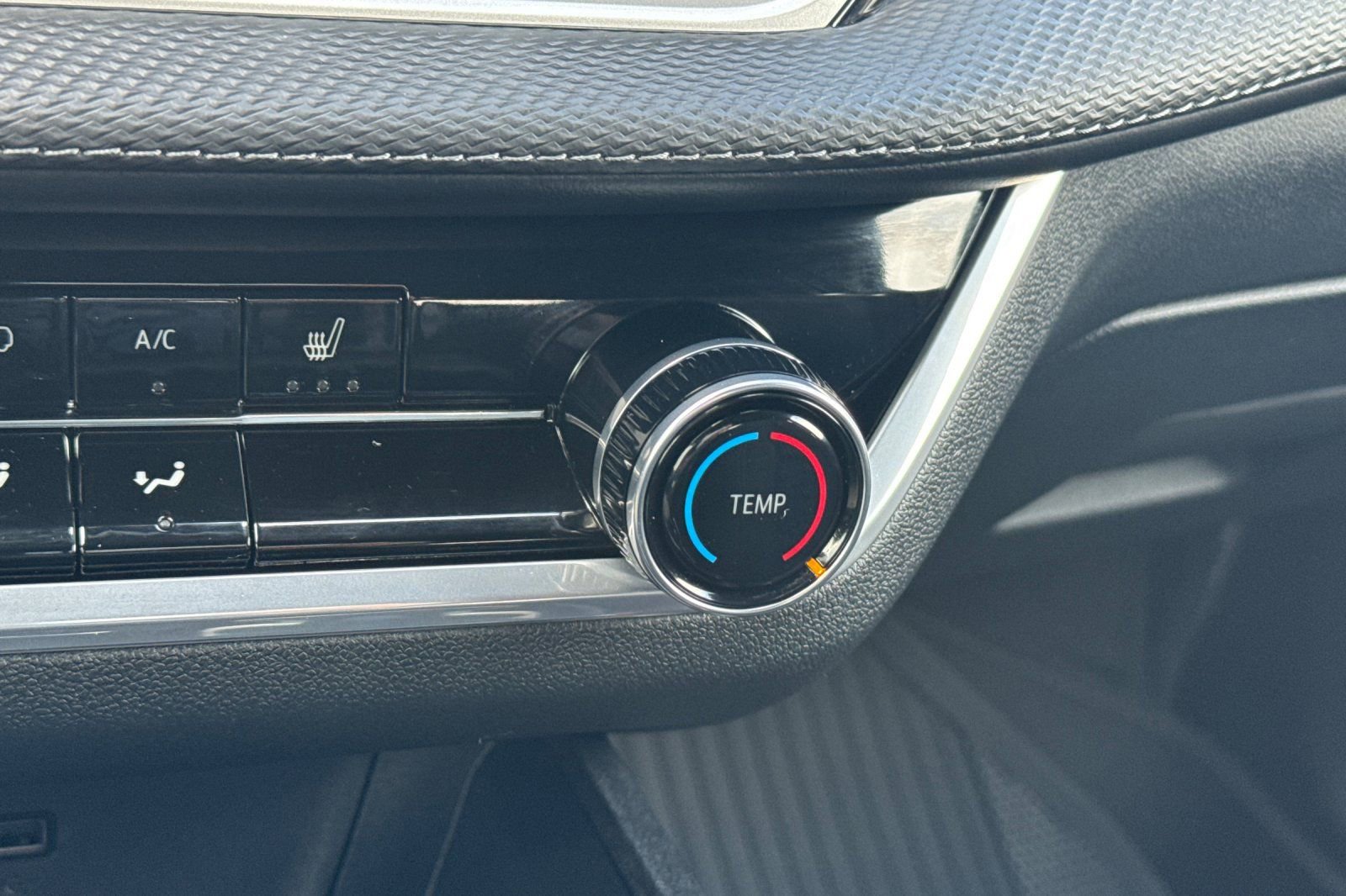 Used 2026 Chevrolet Equinox LT w/ LPO, Floor Liner Package image 30