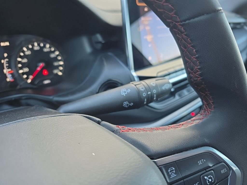 Used 2024 Jeep Compass Trailhawk image 17