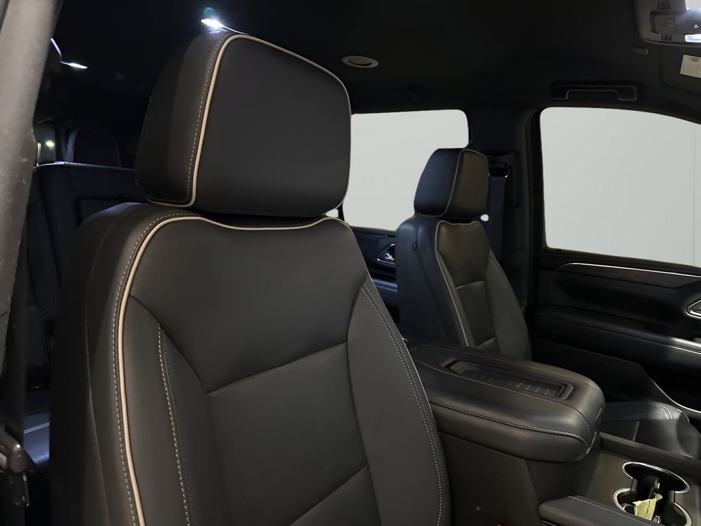 Used 2023 GMC Yukon SLT image 14