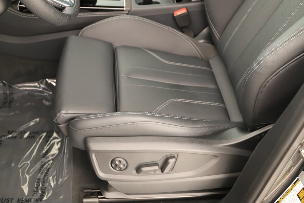 Used 2025 Audi Q5 e Premium Plus w/ Premium Plus Package image 25