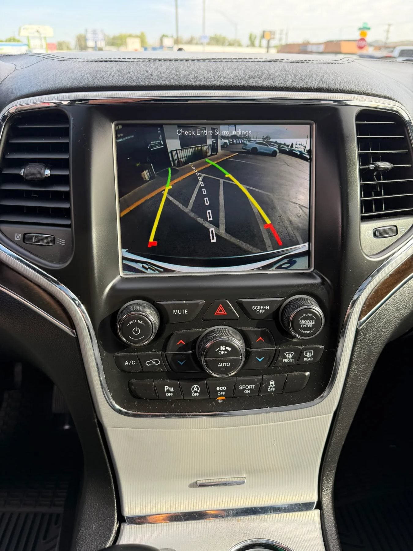 Used 2018 Jeep Grand Cherokee Limited RWD image 26