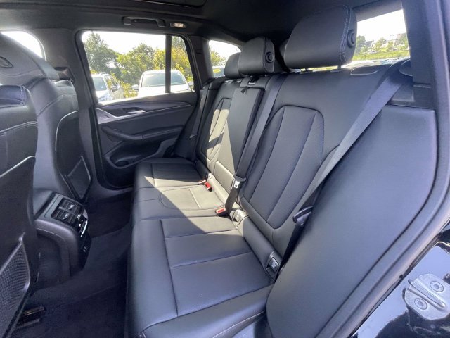 Used 2024 BMW X3 xDrive30i AWD/4WD image 13