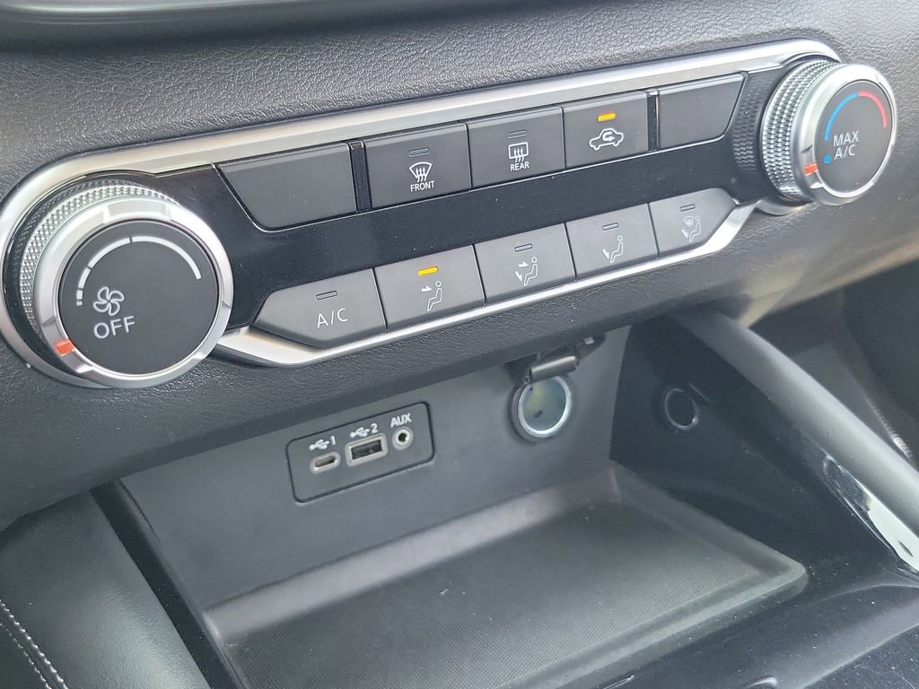 Used 2023 Nissan Altima 2.5 SV FWD image 11