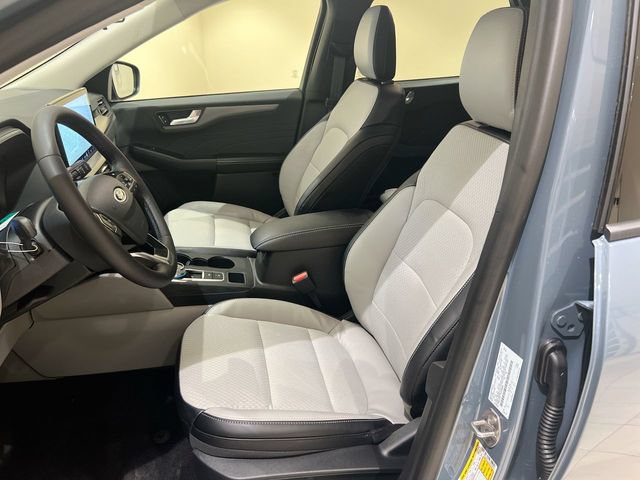 Used 2024 Ford Escape SE FWD image 11