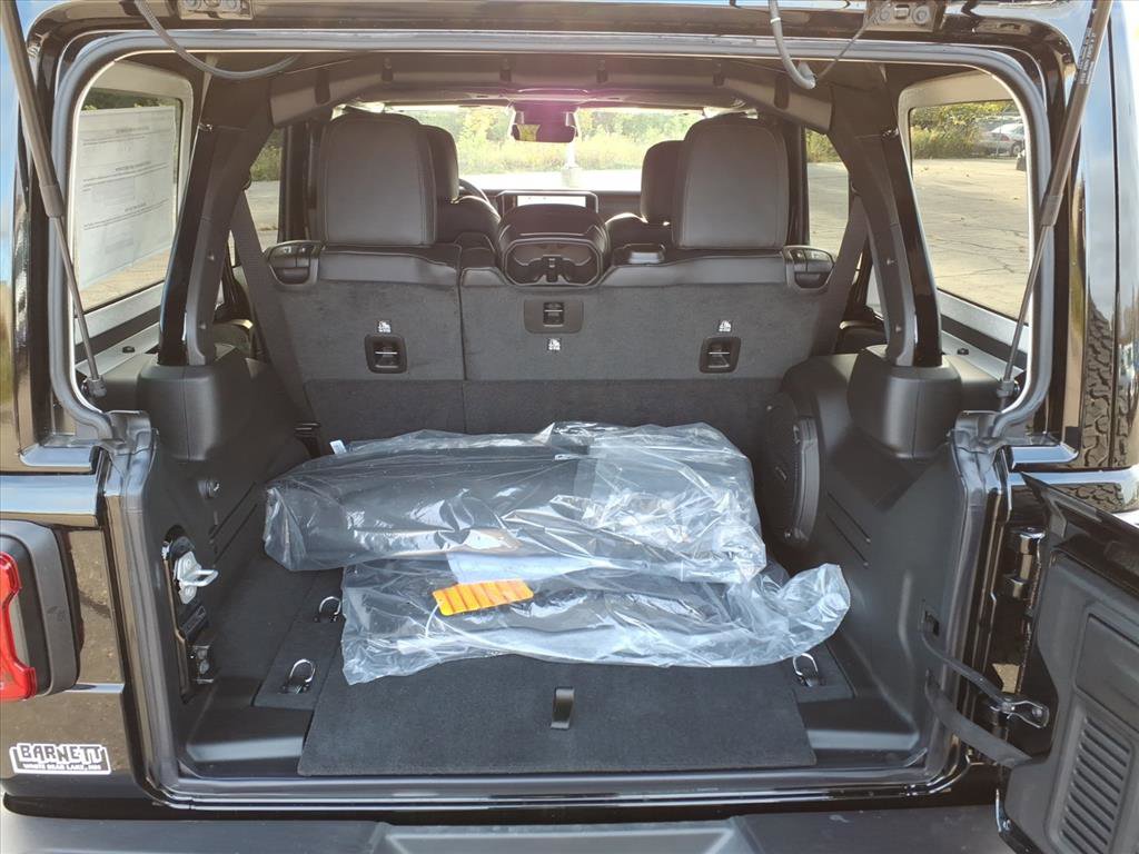 New 2026 Jeep Wrangler Unlimited Rubicon image 10