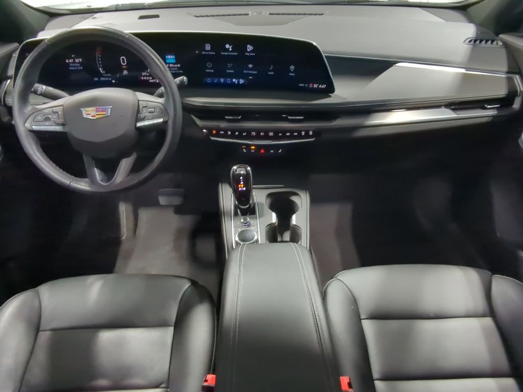 Used 2024 Cadillac XT4 Luxury w/ Cold Weather Package image 28