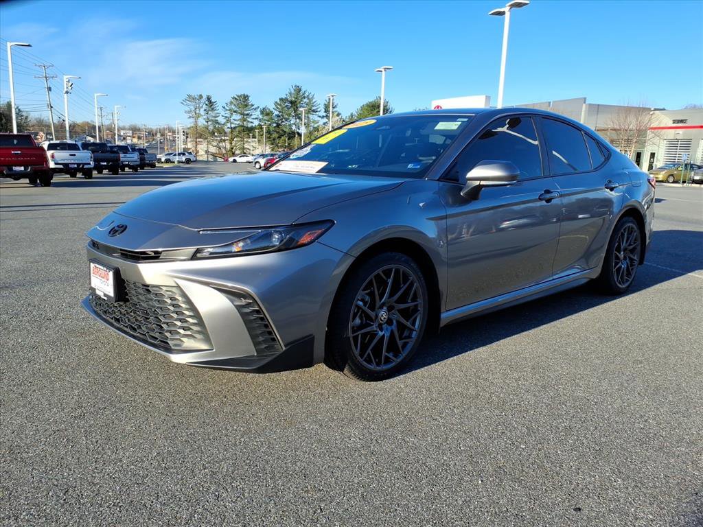 Certified 2025 Toyota Camry SE w/ Convenience Package image 14