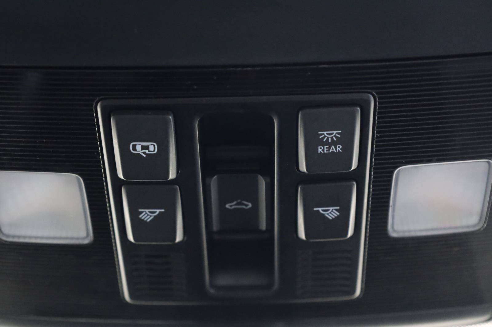 Used 2020 Volkswagen Jetta R-Line FWD image 37