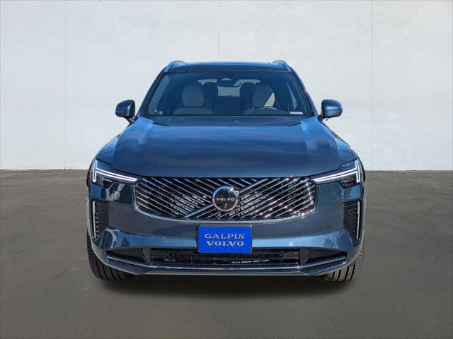 New 2026 Volvo XC90 B6 Plus w/ Protection Package Premier image 4