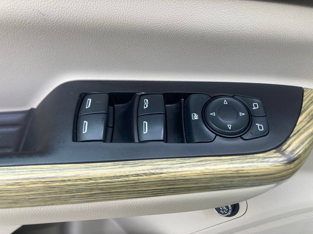 Certified 2019 GMC Acadia Denali w/ GMC Pro Grade Package AWD/4WD image 27