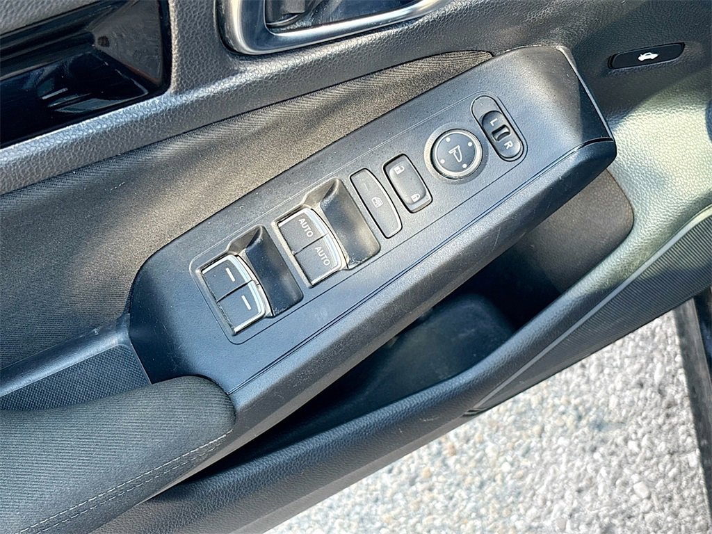 Used 2022 Honda Civic EX image 17