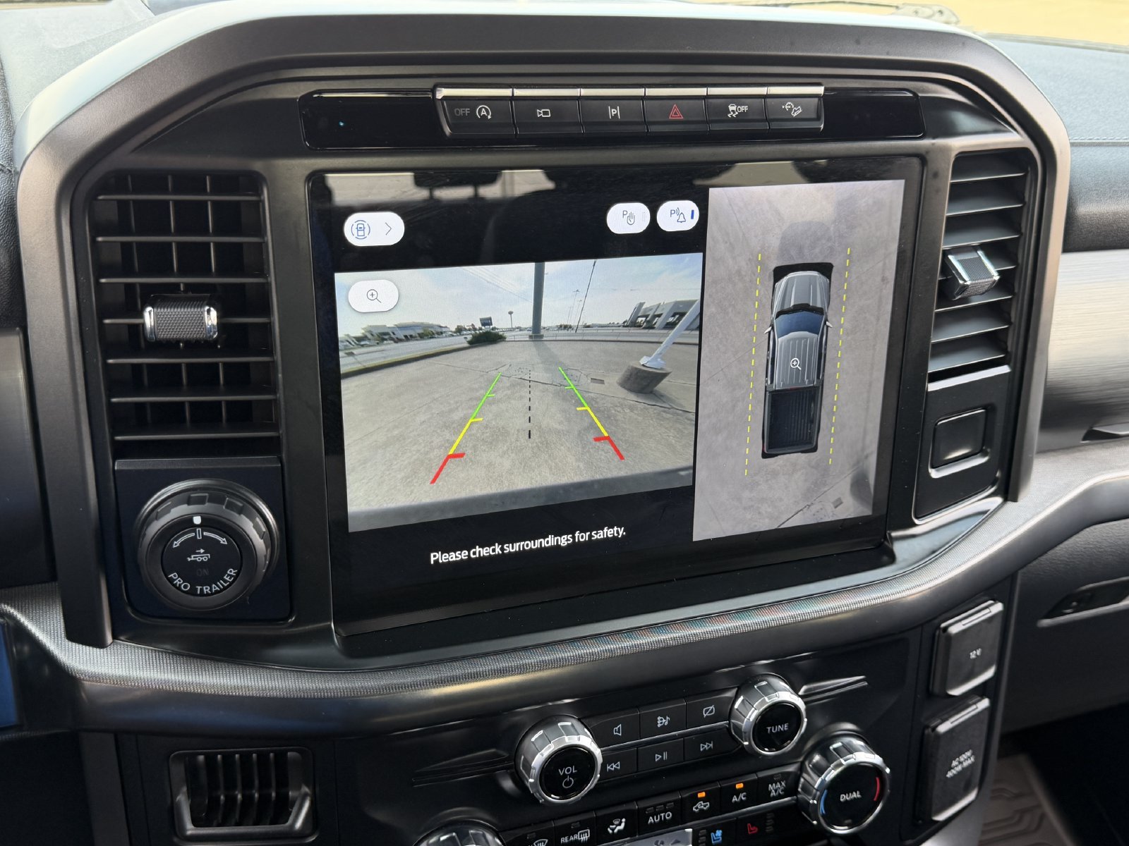 Used 2024 Ford F150 Lariat w/ Bed Utility Package AWD/4WD image 19
