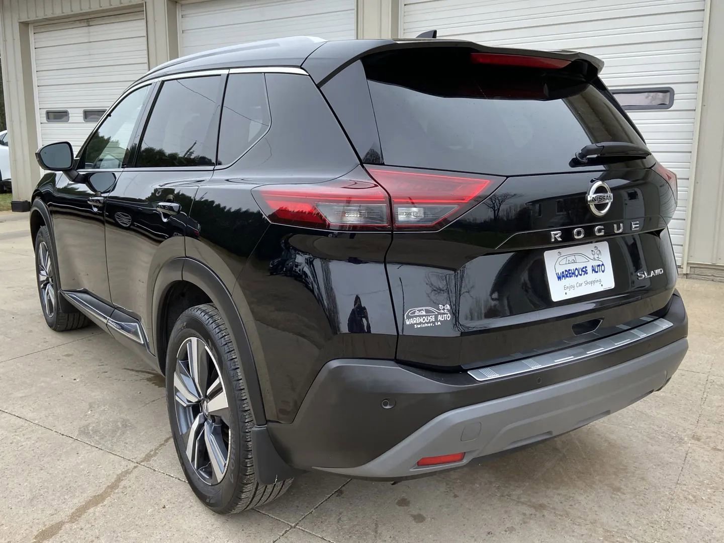 Used 2021 Nissan Rogue SL w/ Premium Package image 5