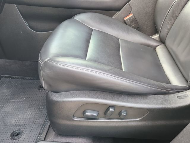Used 2022 Cadillac XT4 Luxury w/ Cold Weather Package FWD image 23