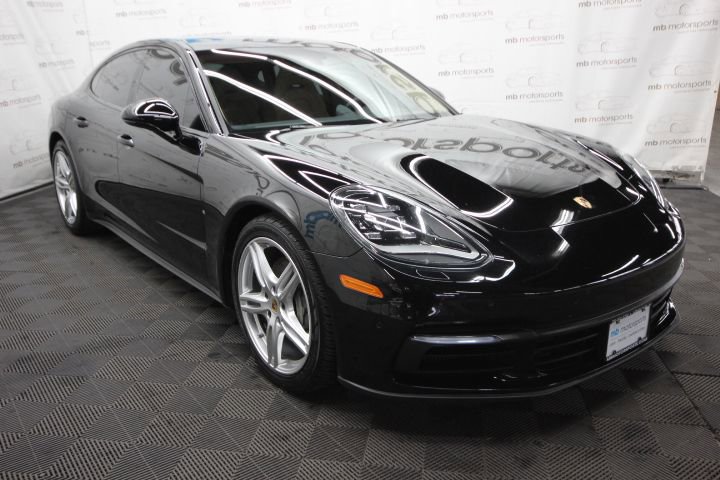 Used 2018 Porsche Panamera 4S image 9