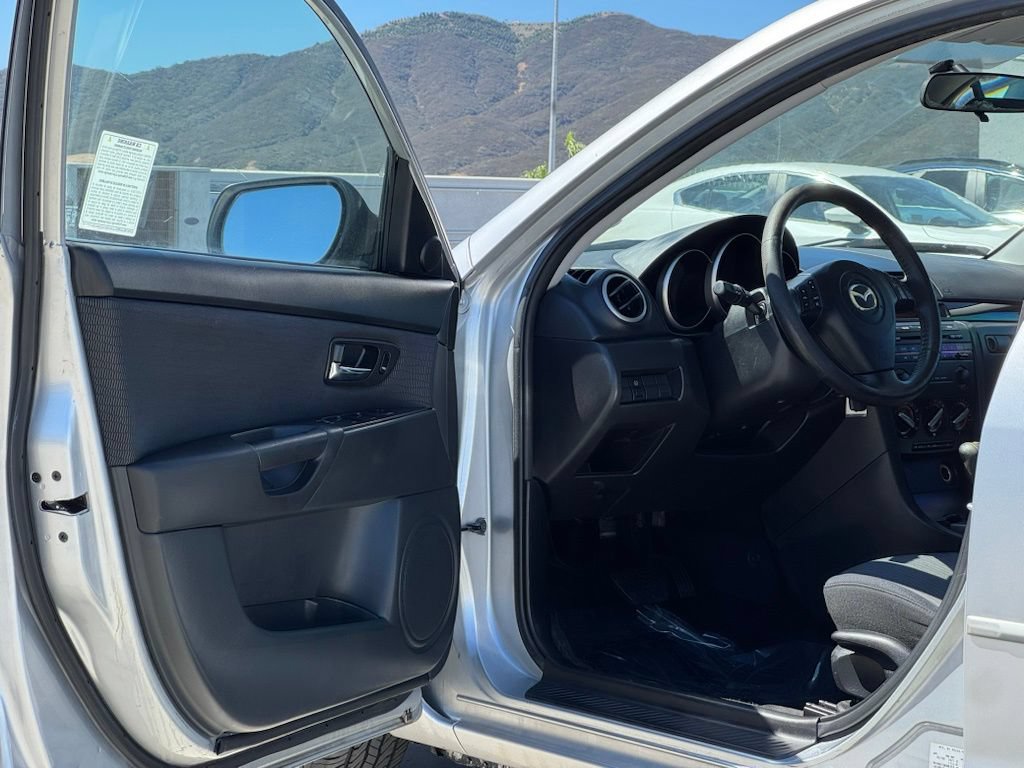Used 2008 MAZDA MAZDA3 i Touring Value FWD image 7