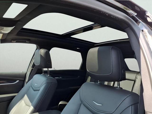 Used 2024 Cadillac XT5 Premium Luxury image 19