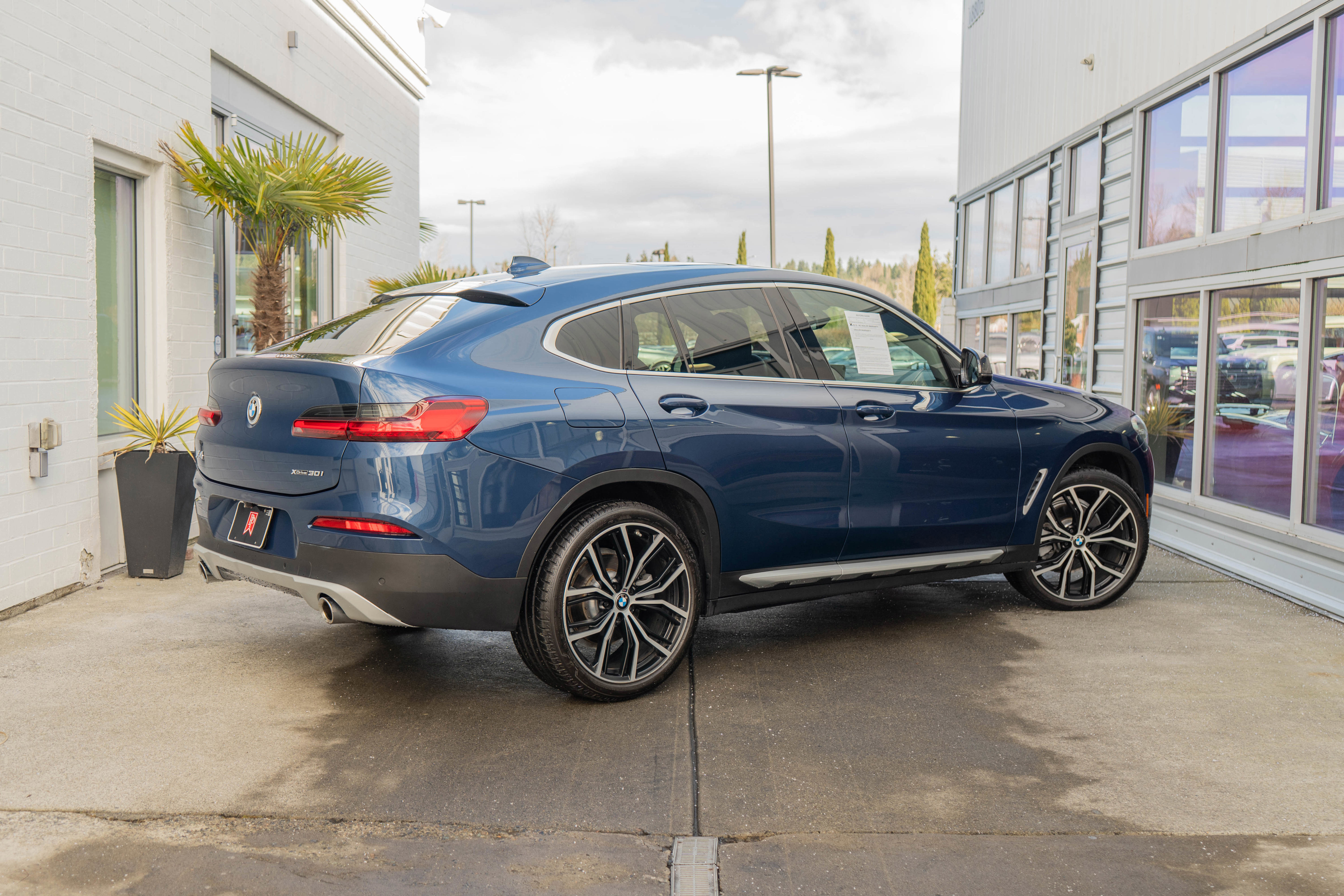 Used 2020 BMW X4 xDrive30i w/ Convenience Package image 7