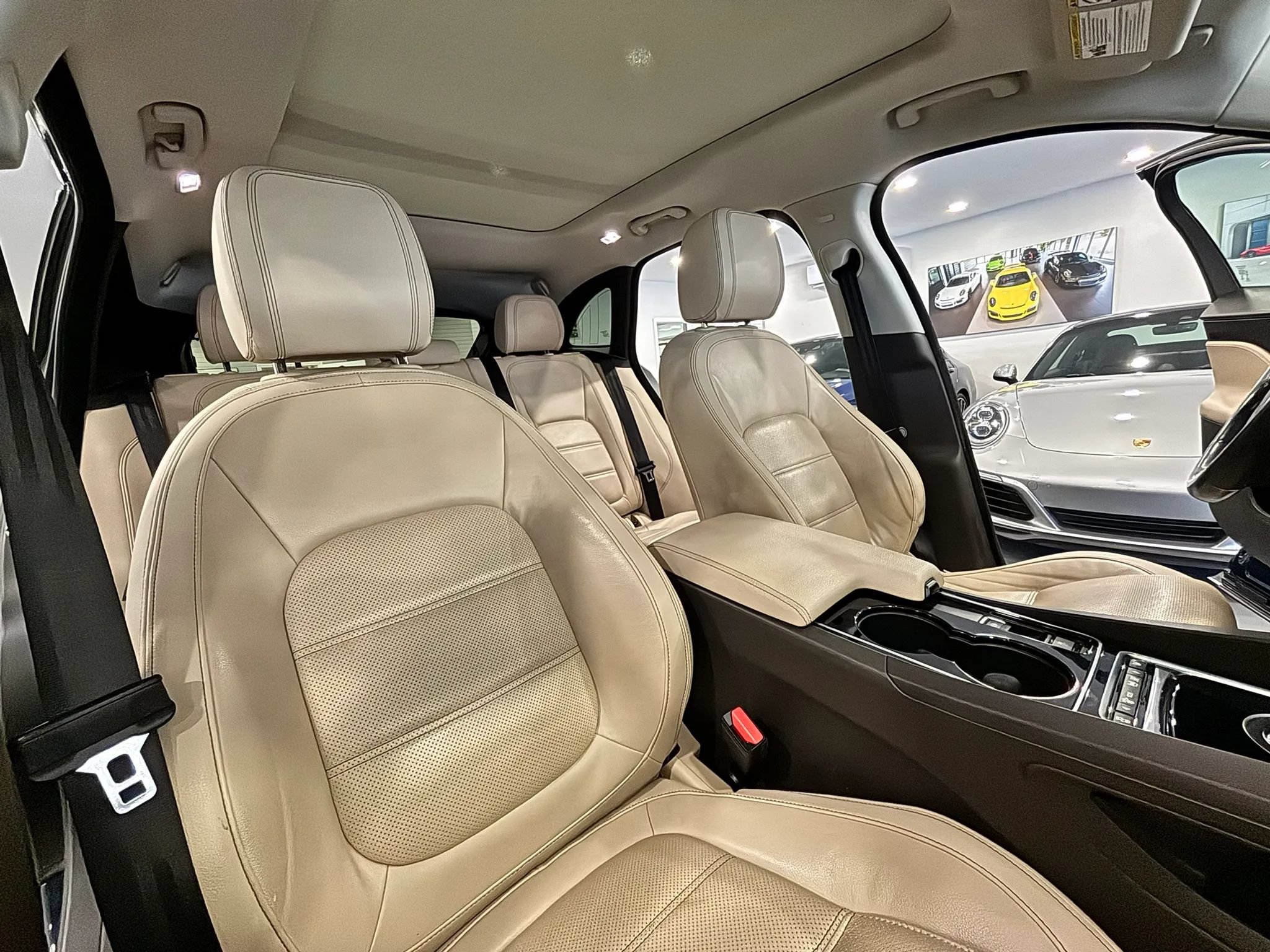 Used 2017 Jaguar F-PACE Prestige AWD/4WD image 19
