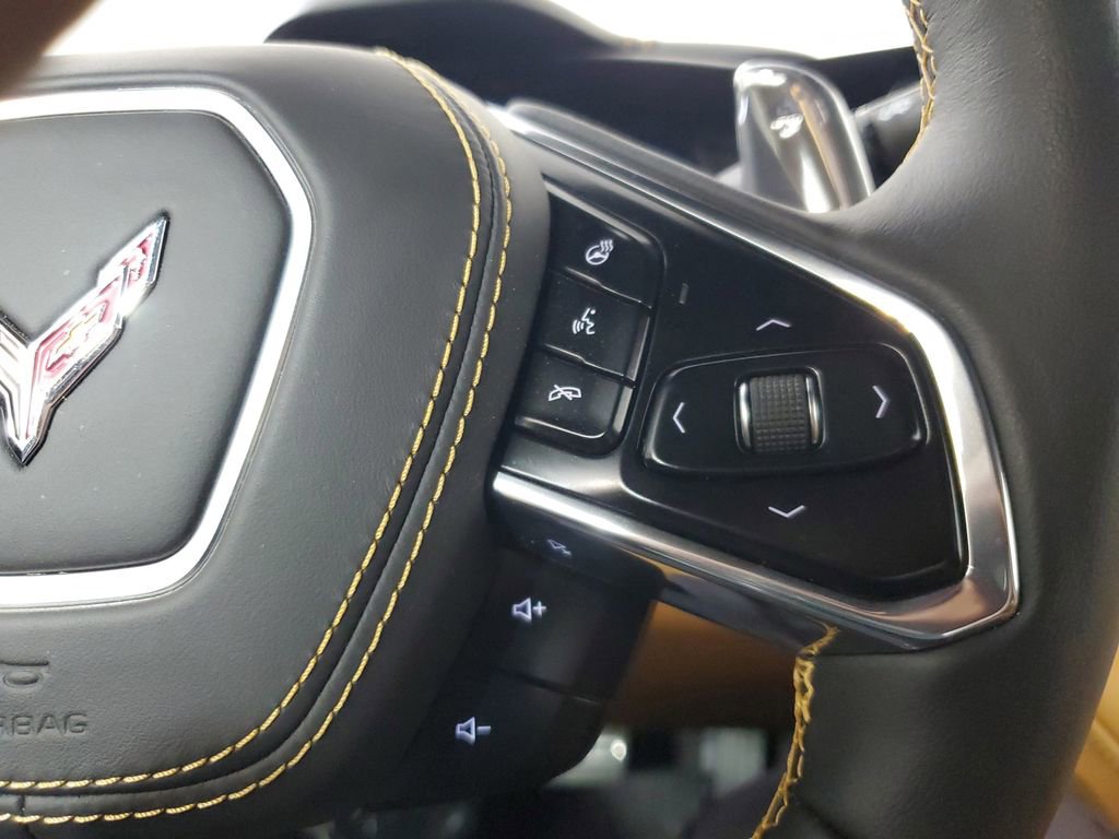 Used 2024 Chevrolet Corvette Stingray Premium Conv w/ Z51 Performance Package RWD image 17
