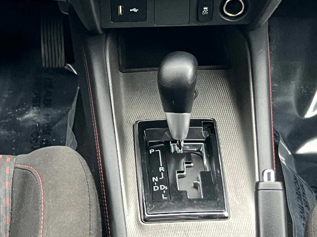 Used 2018 Mitsubishi Outlander Sport ES image 14