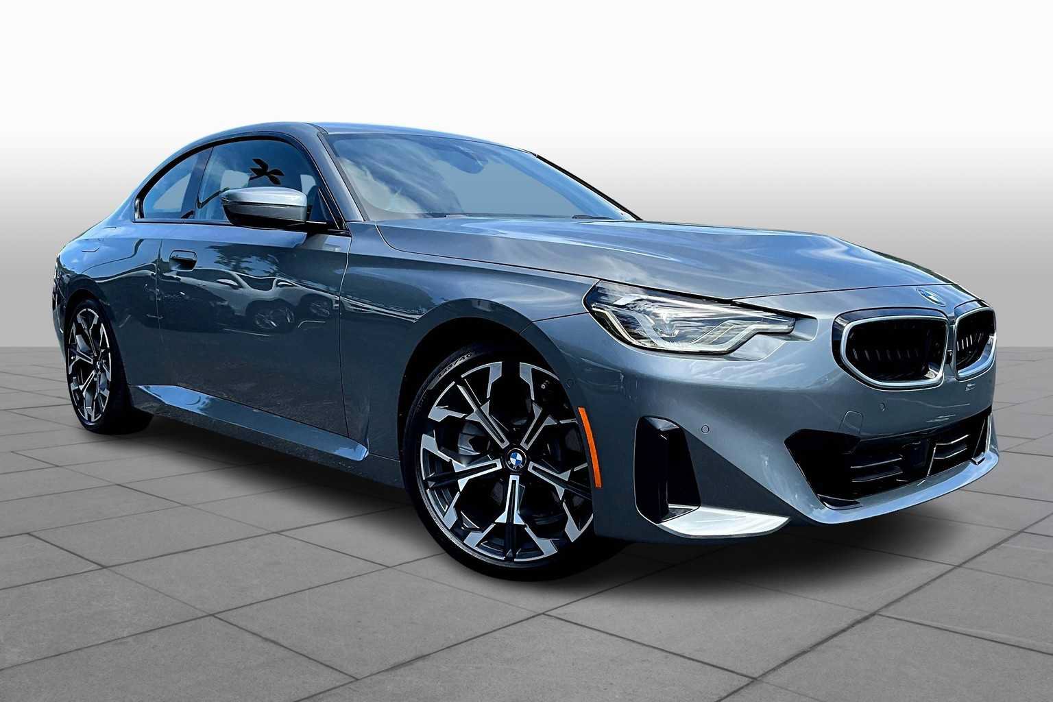 New 2025 BMW 230i Coupe w/ Premium Package RWD image 2
