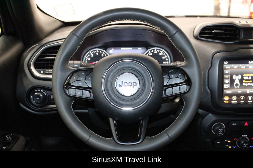 Used 2021 Jeep Renegade Latitude image 23