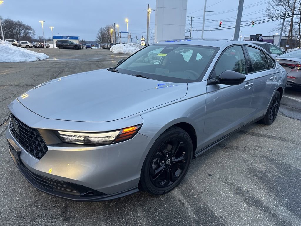 Used 2025 Honda Accord SE image 7