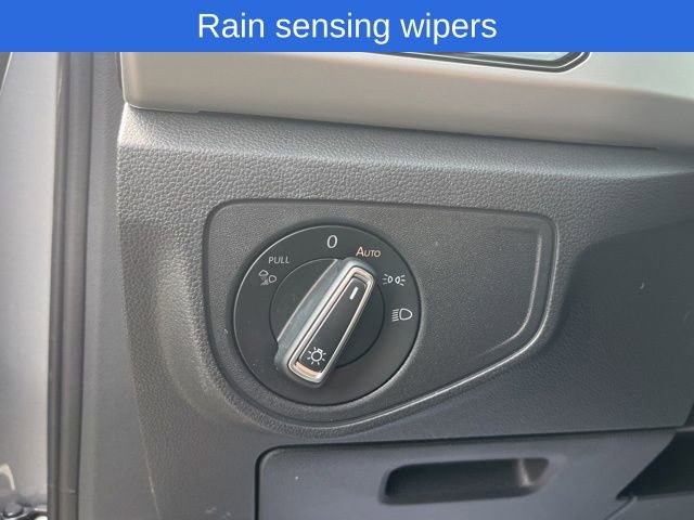 Certified 2022 Volkswagen Atlas Cross Sport SE w/ Panoramic Sunroof Package image 15