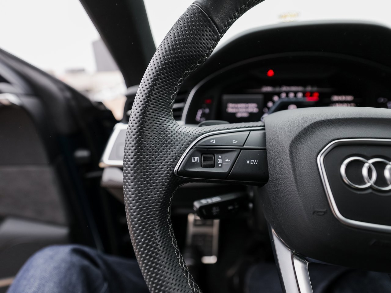 Used 2021 Audi SQ8 Prestige image 17