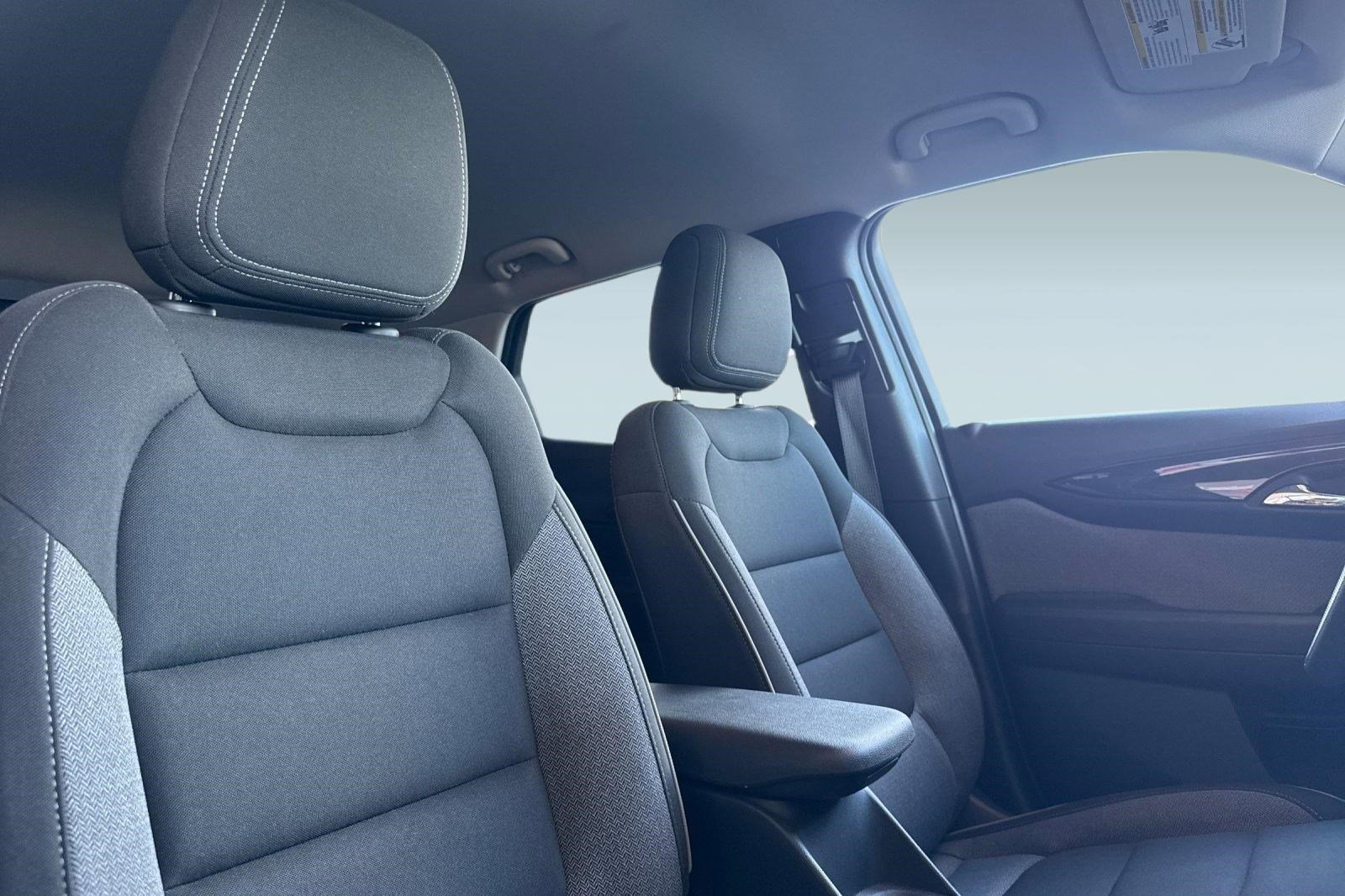 Used 2025 Chevrolet TrailBlazer LT image 30