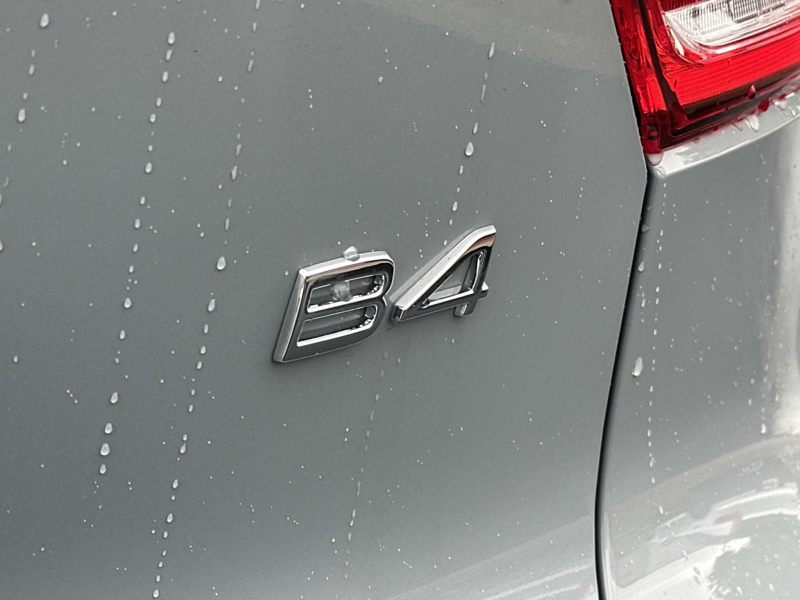 New 2026 Volvo XC40 B4 Plus w/ Climate Package FWD image 23