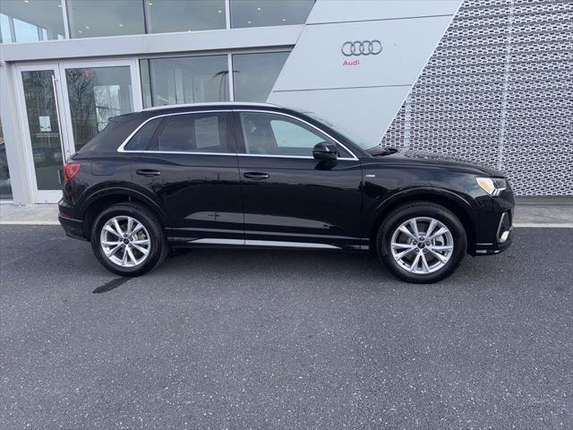 Certified 2025 Audi Q3 2.0T Premium Plus w/ Premium Plus Package AWD/4WD image 2