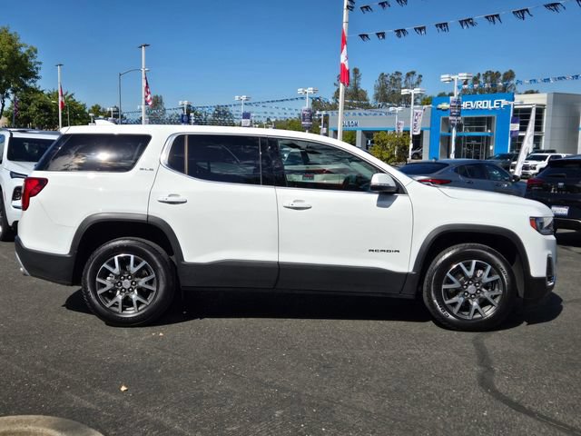 Used 2021 GMC Acadia SLE w/ LPO, Floor Liner Package FWD image 3