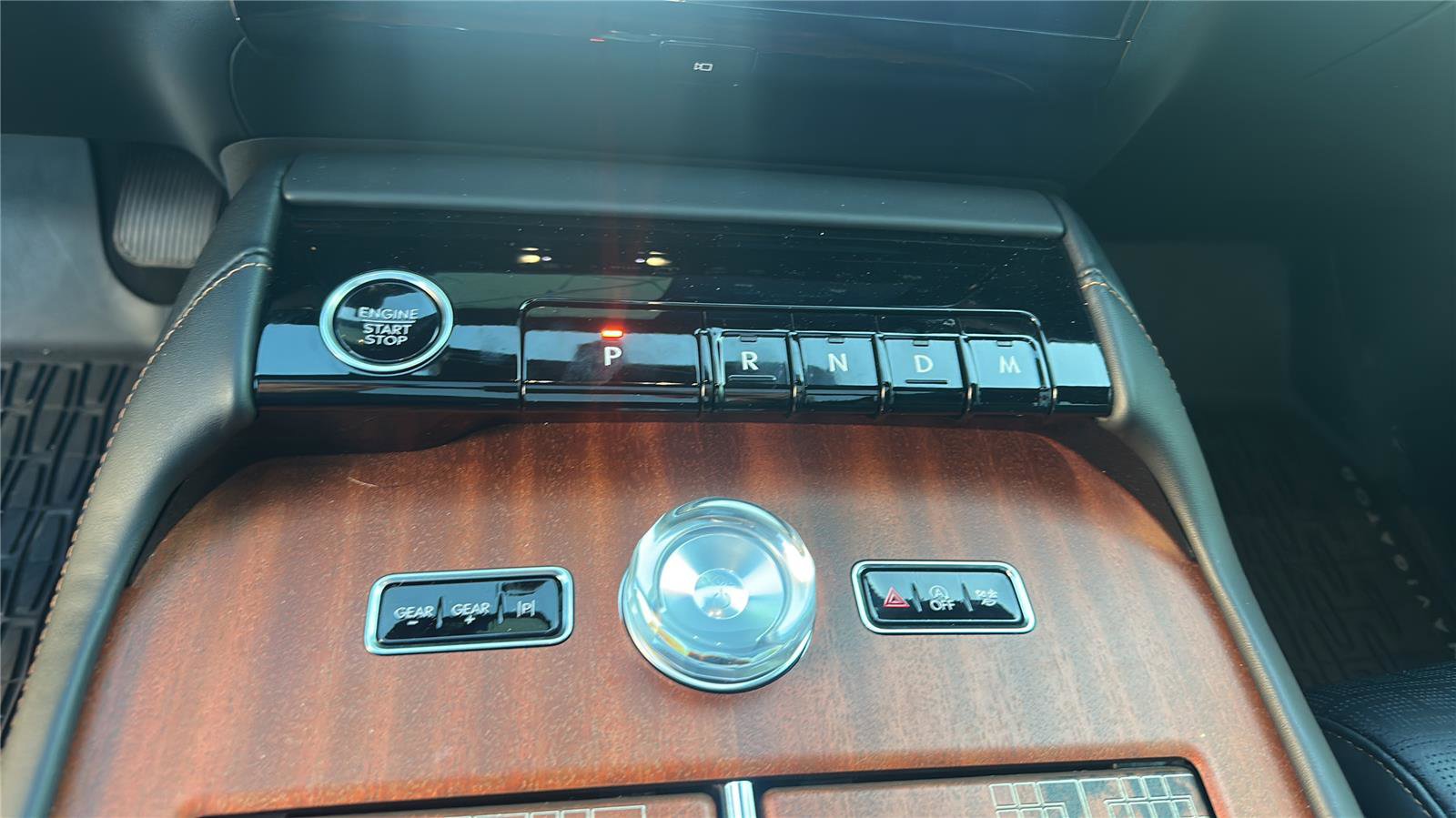 Used 2025 Lincoln Navigator Black Label image 21