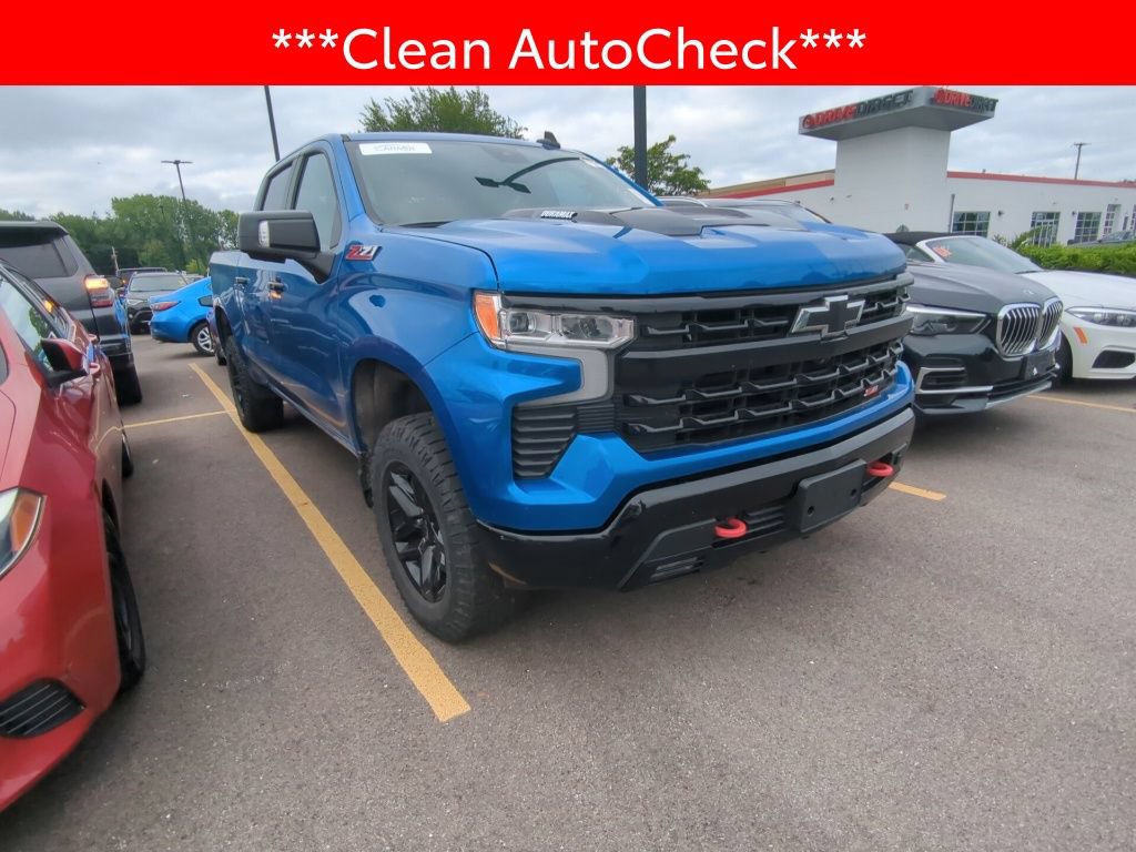 Used 2022 Chevrolet Silverado 1500 LT Trail Boss w/ LT Trail Boss Premium Package AWD/4WD image 3