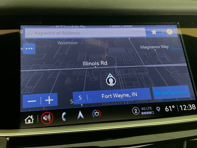 Certified 2025 Cadillac XT5 Premium Luxury w/ Technology Package AWD/4WD image 10