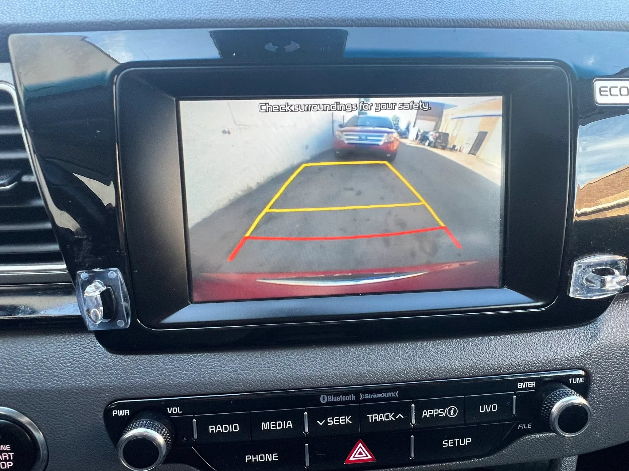 Used 2017 Kia Niro EX FWD image 26