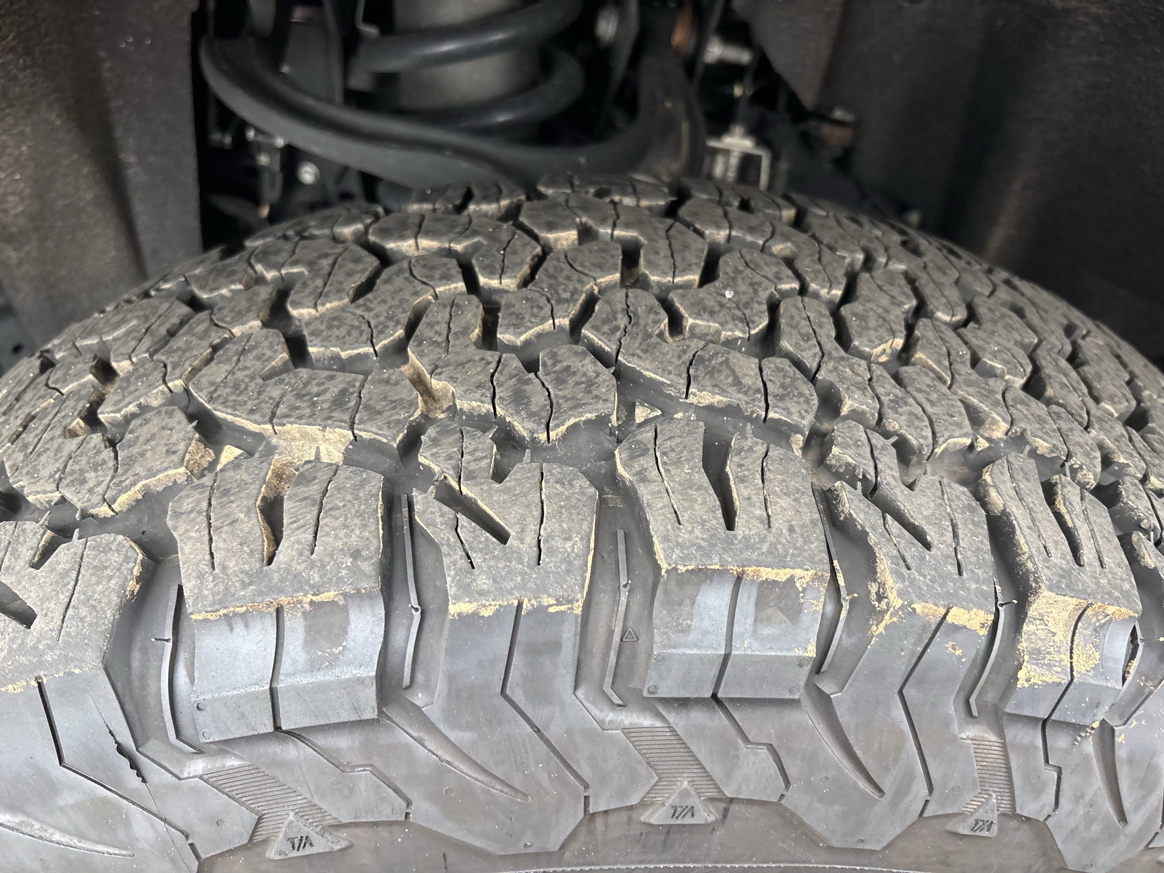 Used 2024 Ford Bronco Raptor w/ Interior Carbon Fiber Pack 6 image 28