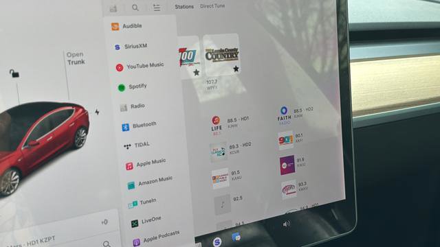 Used 2018 Tesla Model 3 Long Range image 22