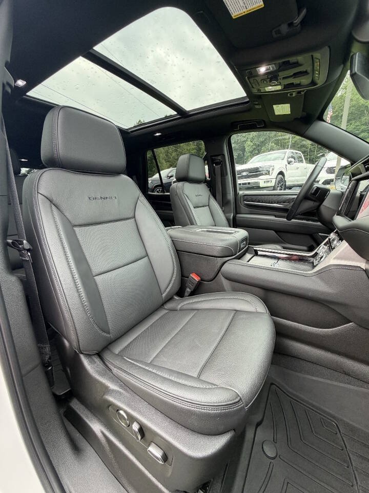 Used 2024 GMC Yukon Denali w/ Max Trailering Package AWD/4WD image 22