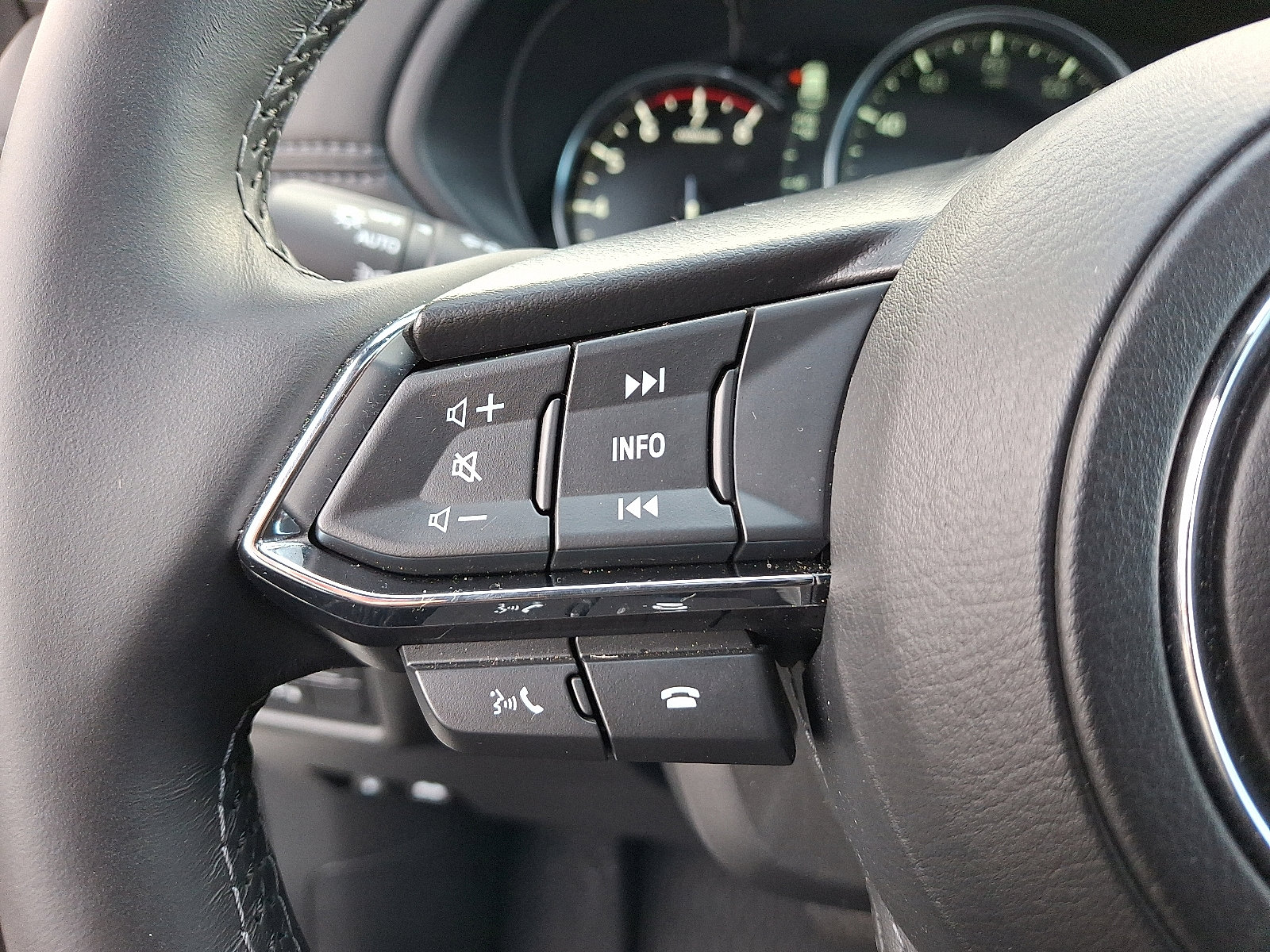 Certified 2025 MAZDA CX-5 Signature image 21