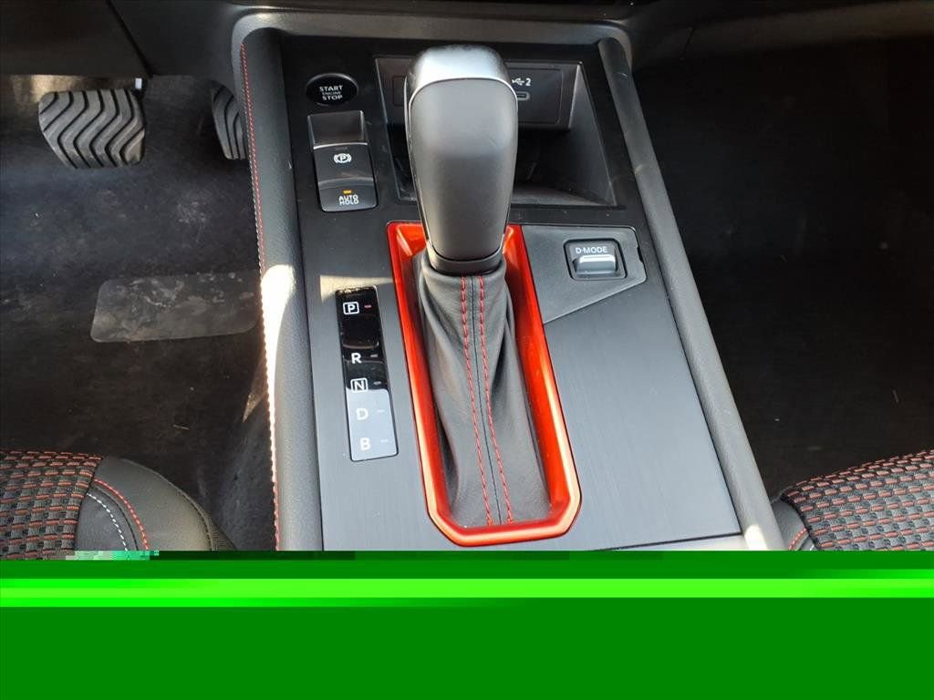 New 2026 Nissan Kicks SR image 14