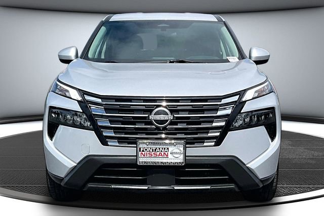 Certified 2024 Nissan Rogue SV image 2