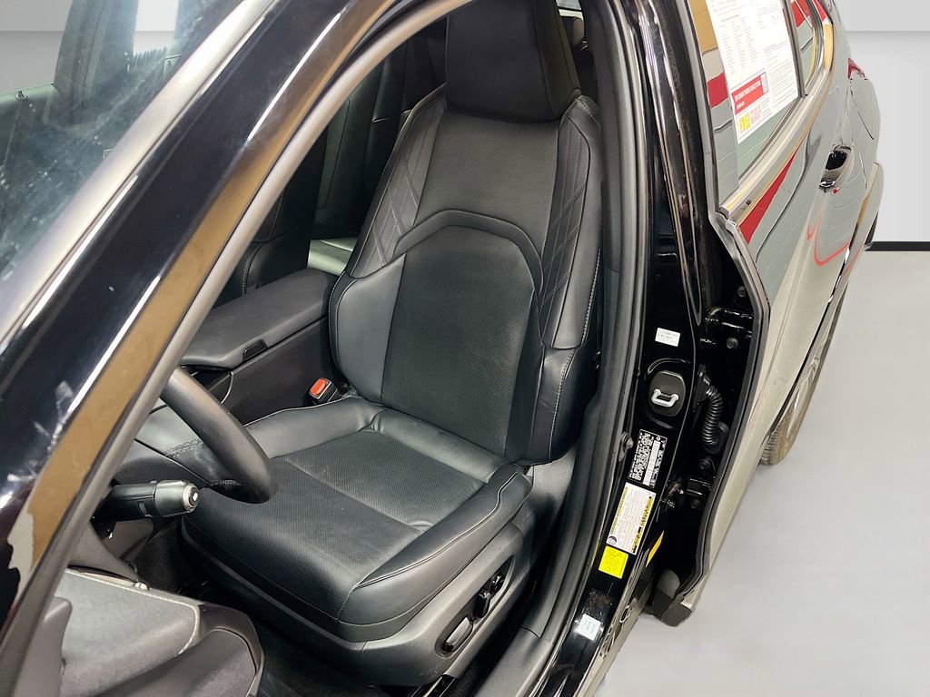 Used 2025 Lexus UX 300h AWD w/ Accessory Package (Z1) image 19