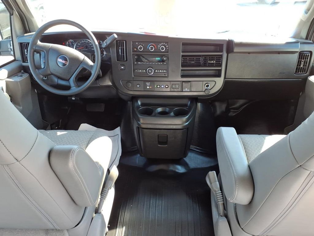 Certified 2025 GMC Savana 2500 Extended w/ Driver Convenience Package RWD image 10
