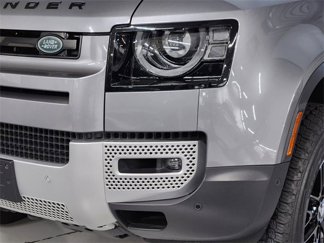 Used 2021 Land Rover Defender 110 image 12